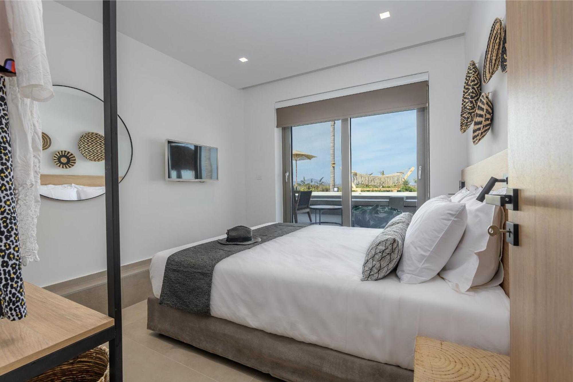 Taf Beach Villas With Tesla Τιγκάκι Δωμάτιο φωτογραφία