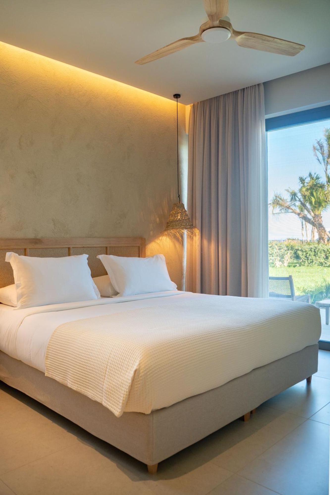Taf Beach Villas With Tesla Τιγκάκι Δωμάτιο φωτογραφία